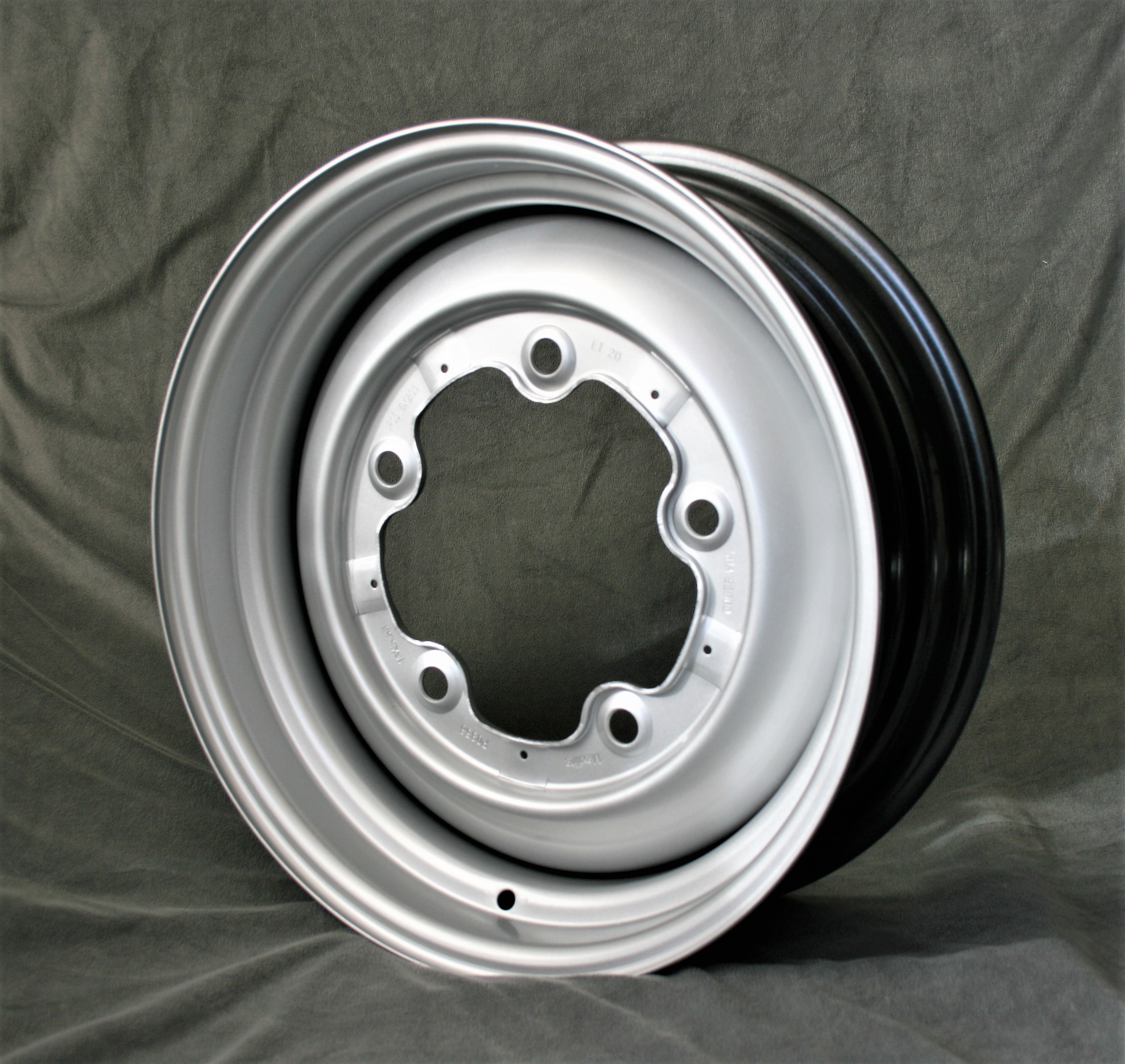 4x Stahlrad, 5.5x16 + KB2 Radschrauben