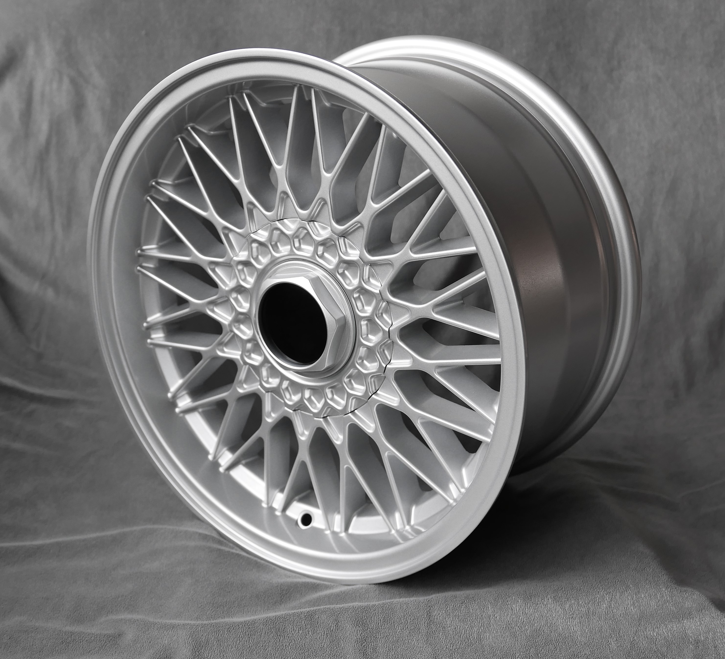 X spoke Style, 8x16 BMW 3er E30