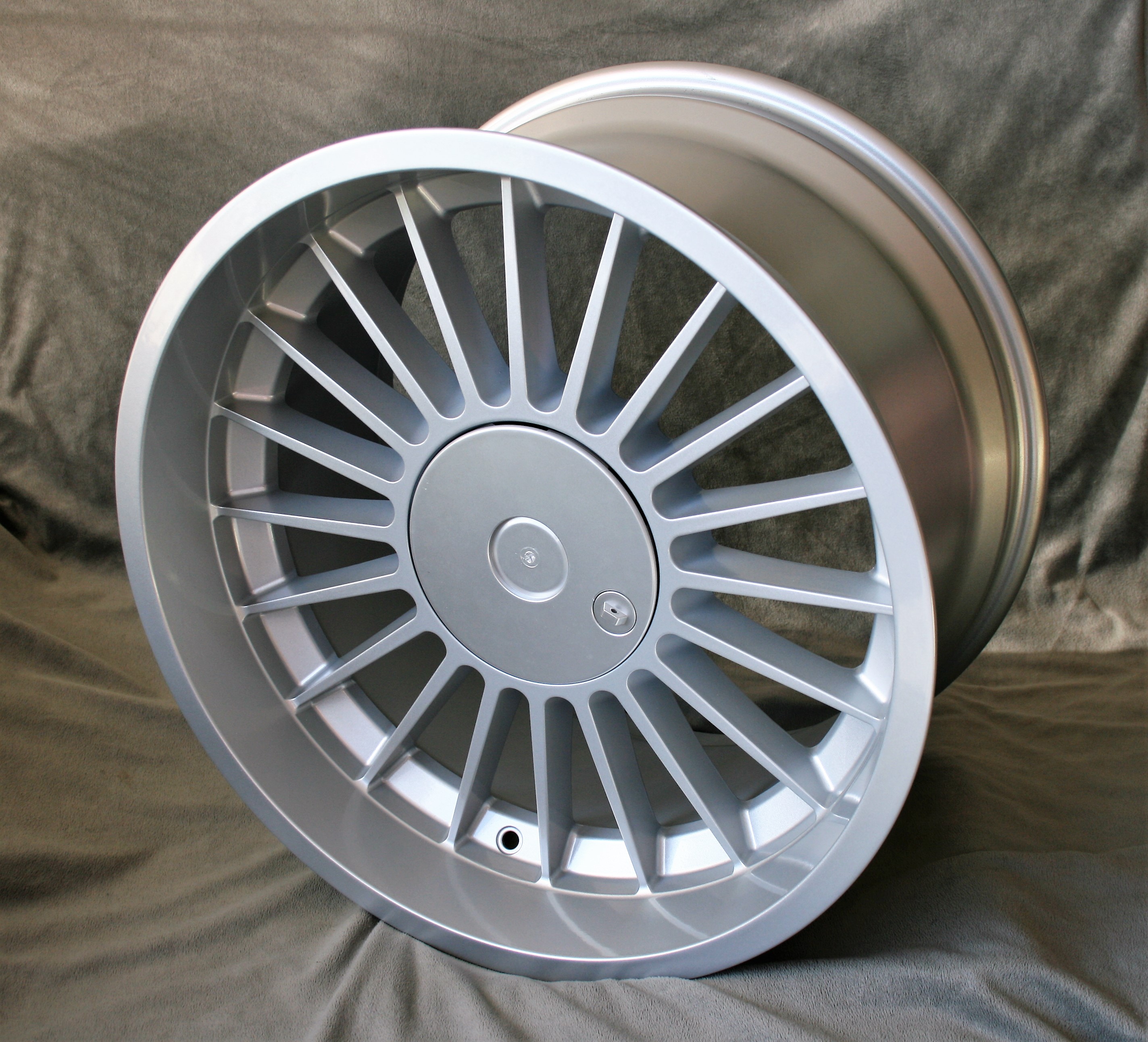 4x Spoke Style, 10,5x18 + KB2 Radschrauben