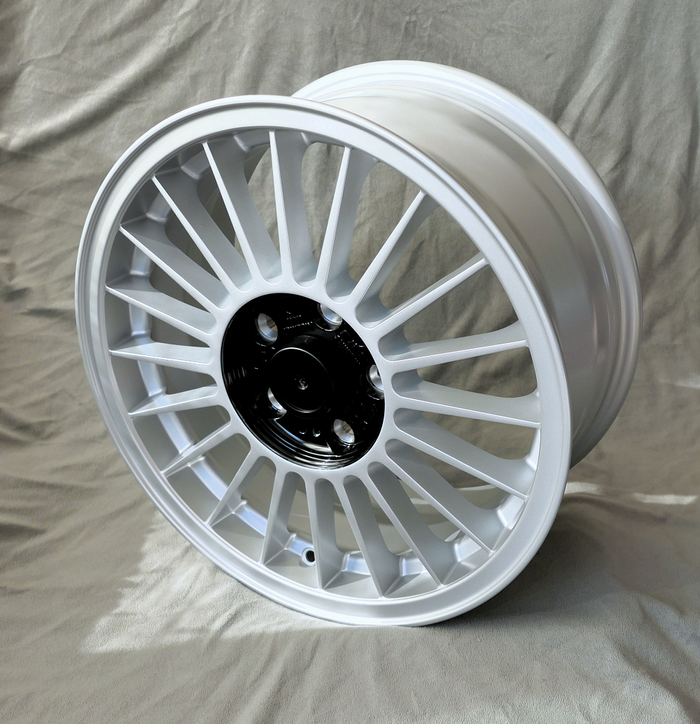 4x Spoke Style, 8x17 + KB2 Radschrauben