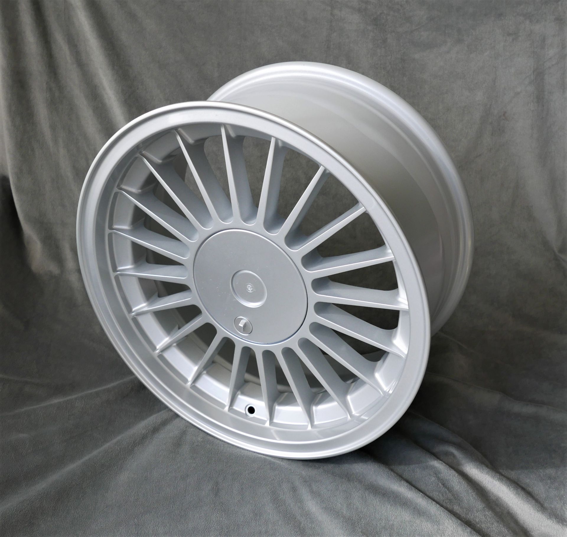 4x Spoke Style, 9x17 + KB2 Radschrauben